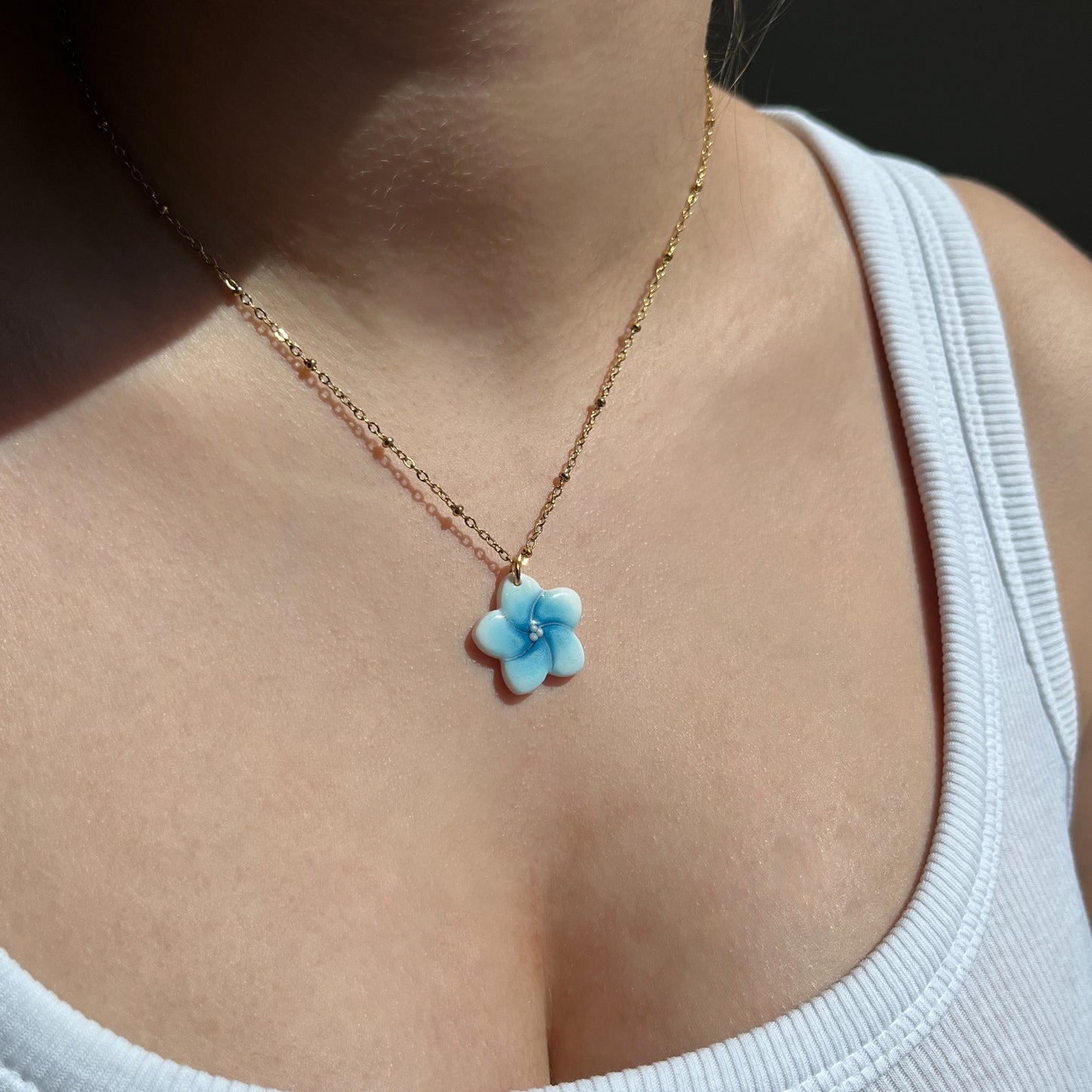 Collier Hibiscus