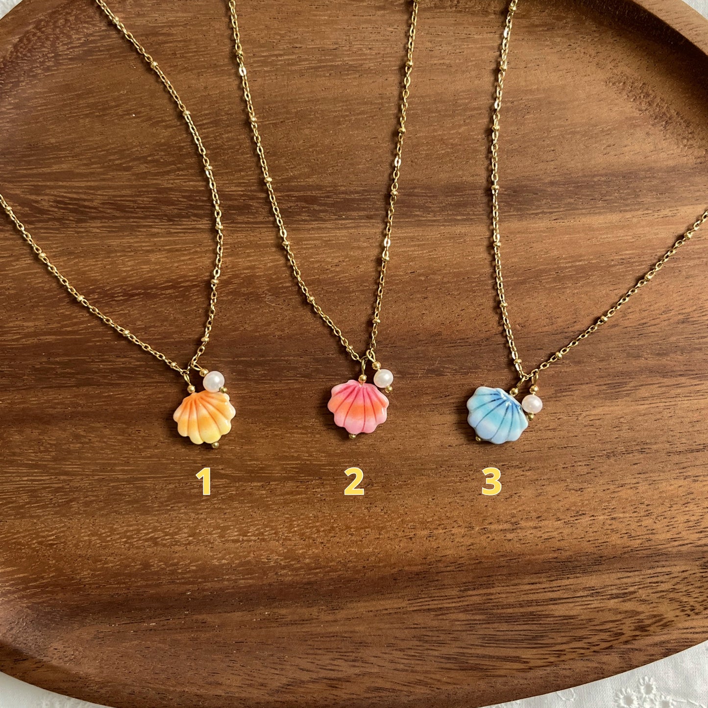Collier coquillage et perle d'eau douce